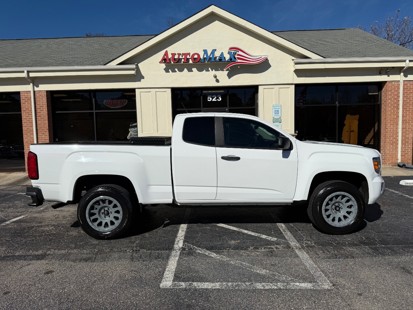 2016 GMC Canyon Base