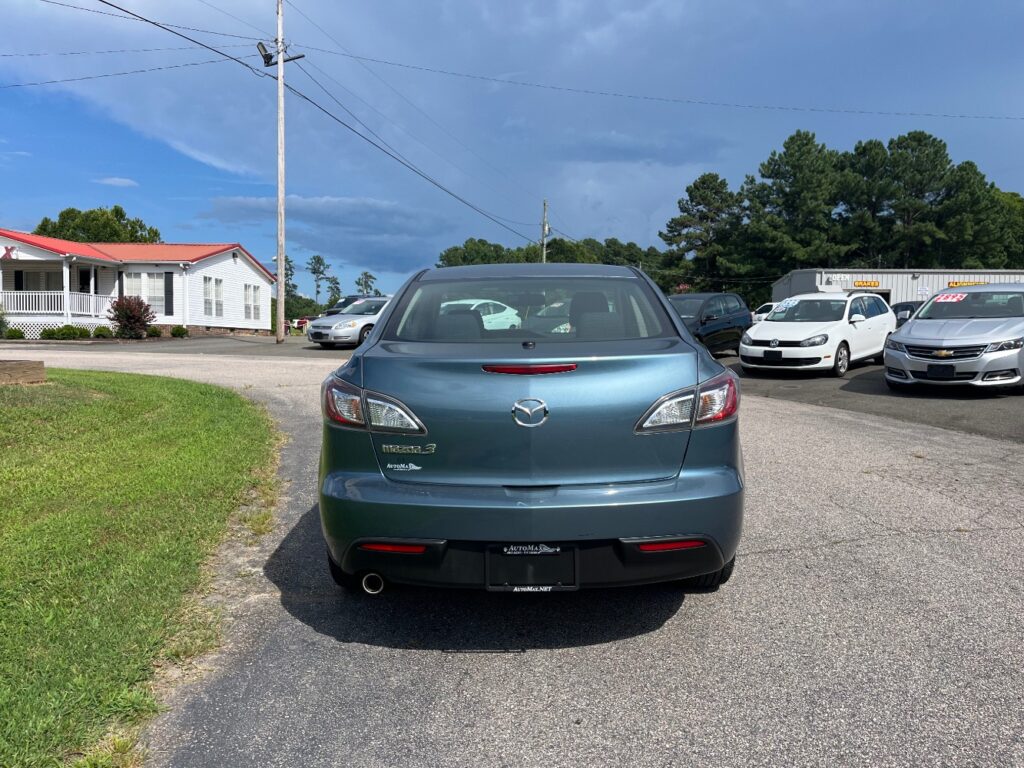 2011 Mazda 3 i Touring