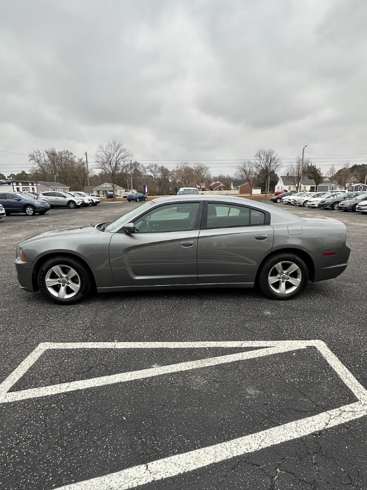 2012 Dodge Charger SE