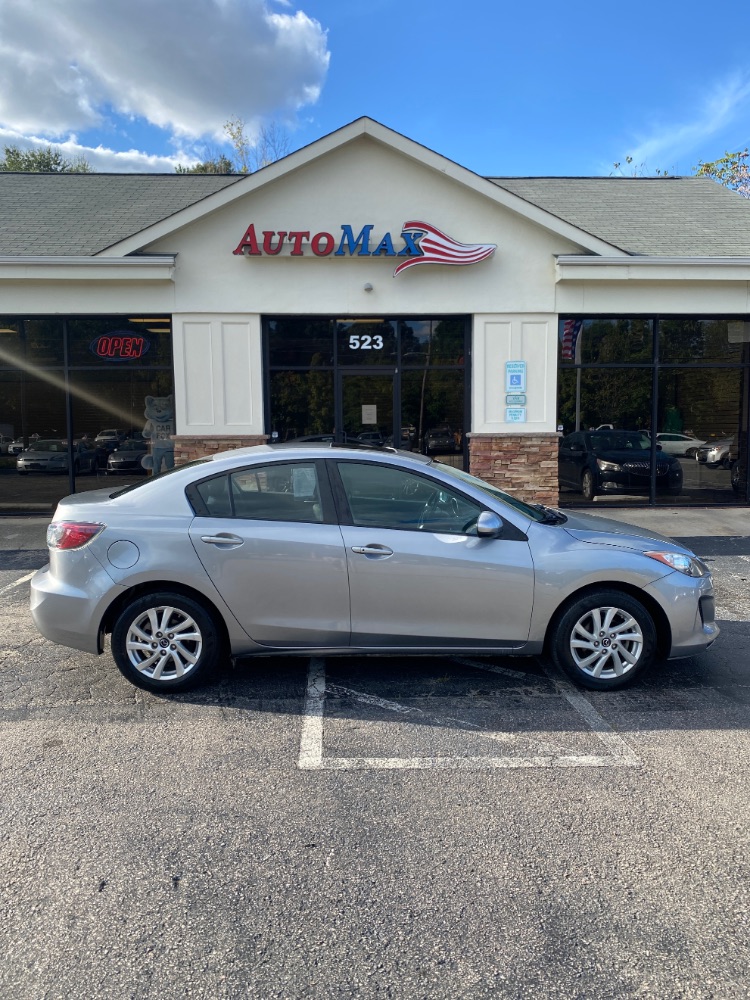 2013 Mazda MAZDA3 i Touring's photo