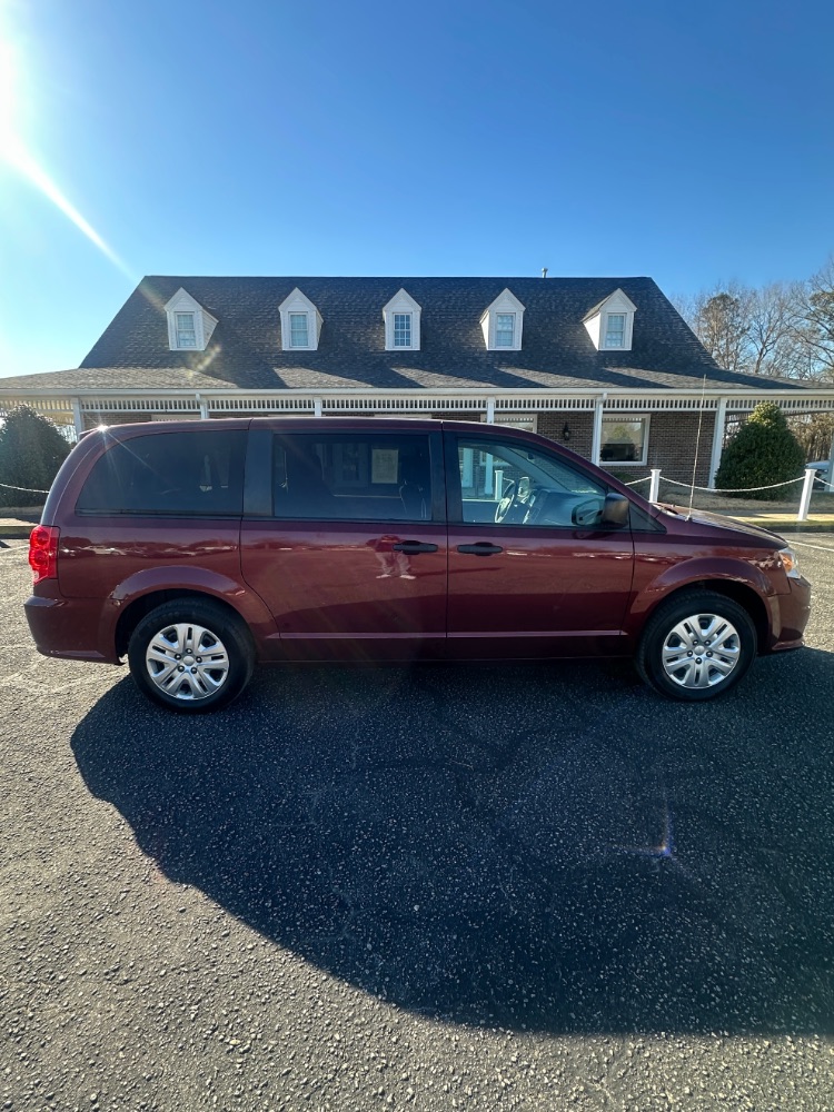 2019 Dodge Grand Caravan SE's photo