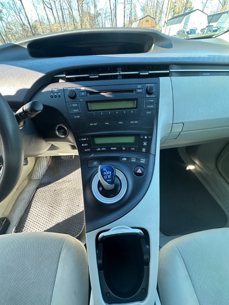 2011 Toyota Prius II - Photo 14