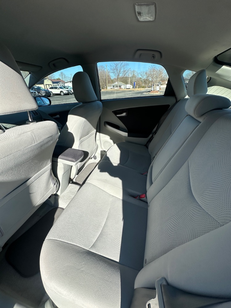 2011 Toyota Prius II - Photo 17