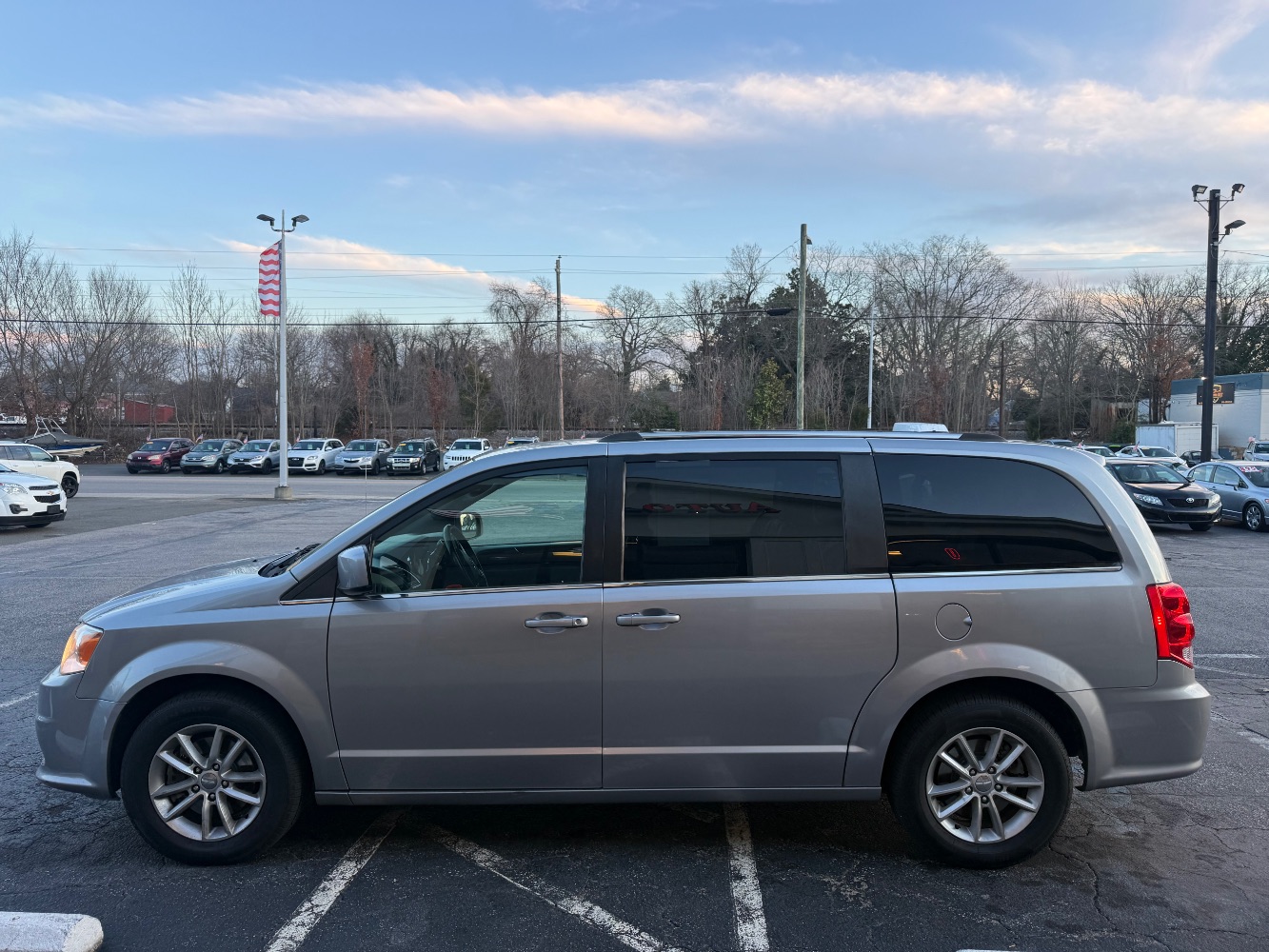 2020 Dodge Grand Caravan SXT's photo