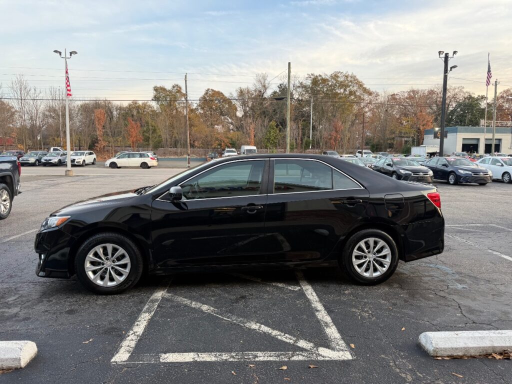 2014 Toyota Camry SE