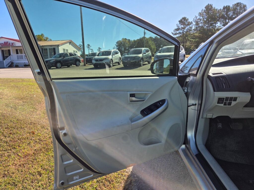 2013 Toyota Prius II