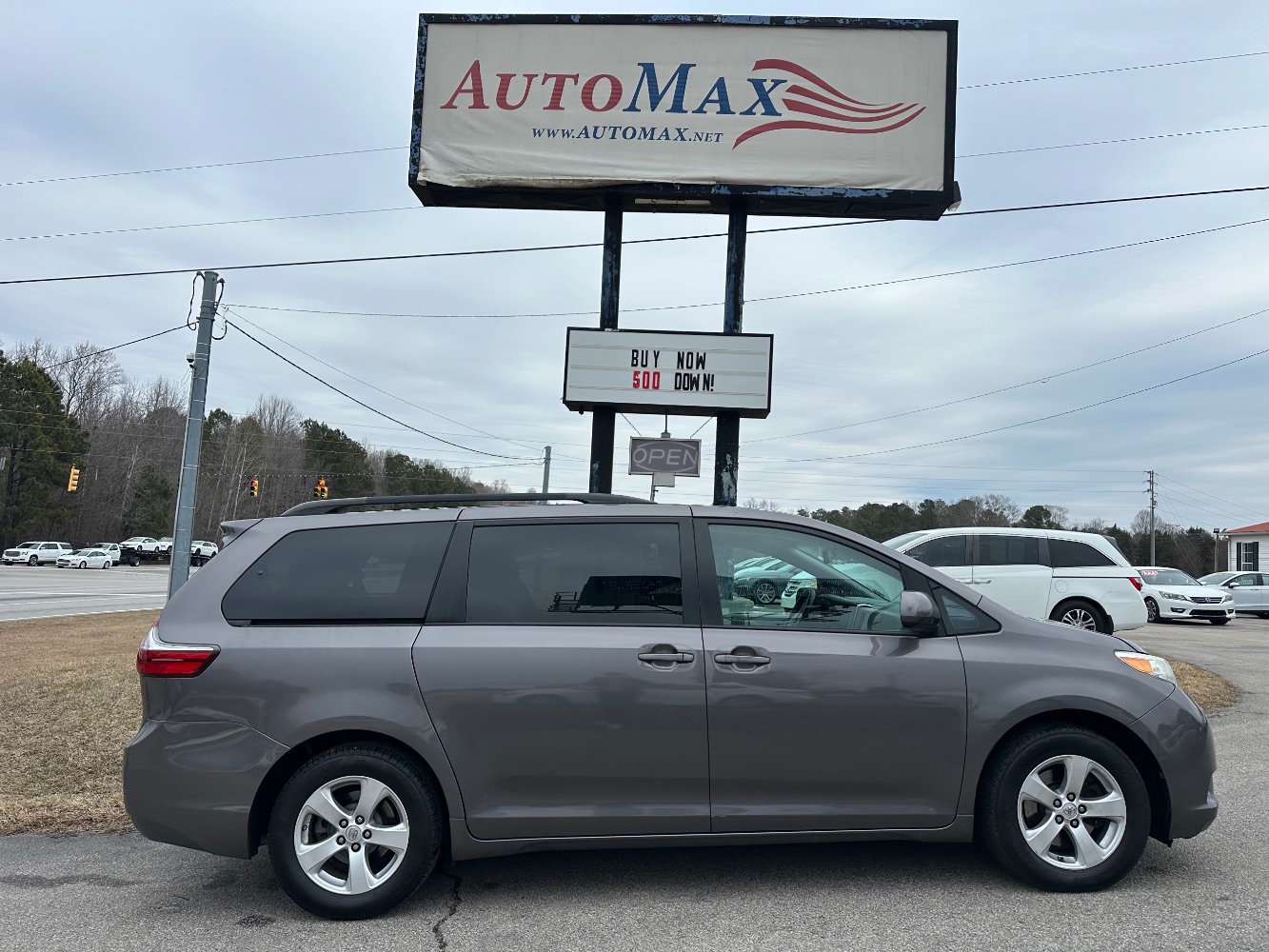 2017 Toyota Sienna LE