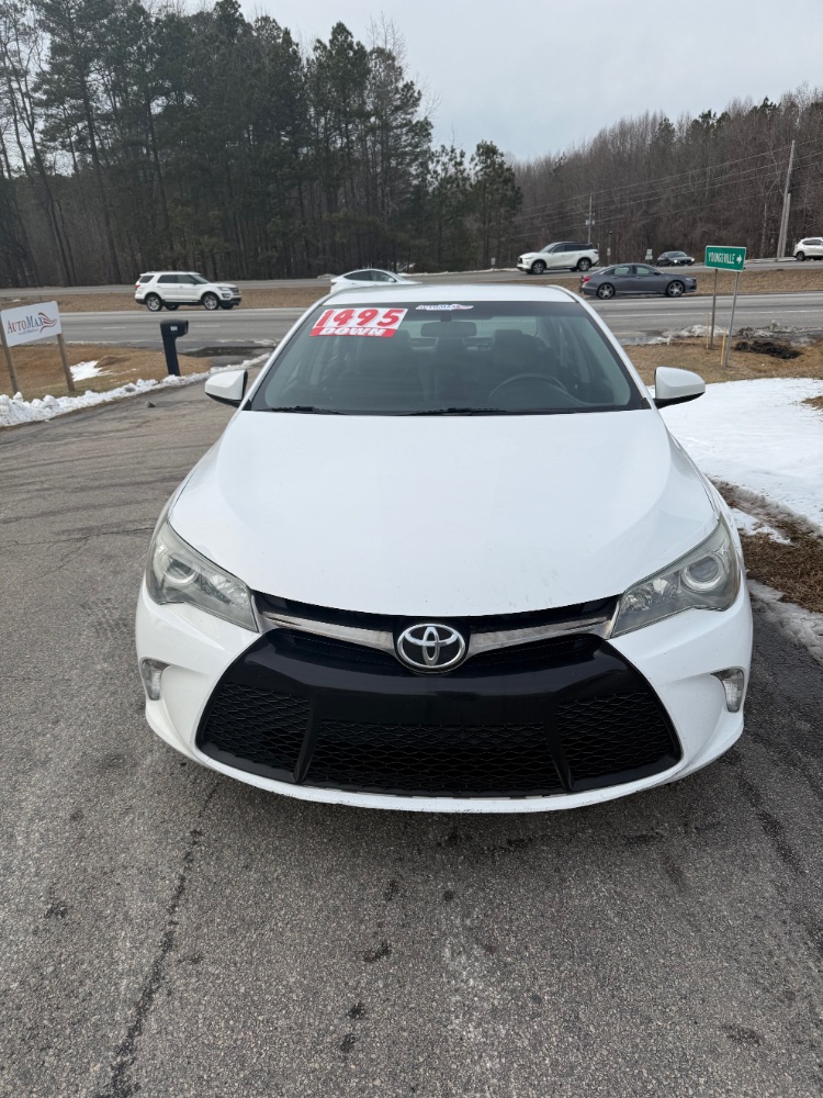 2016 Toyota Camry SE