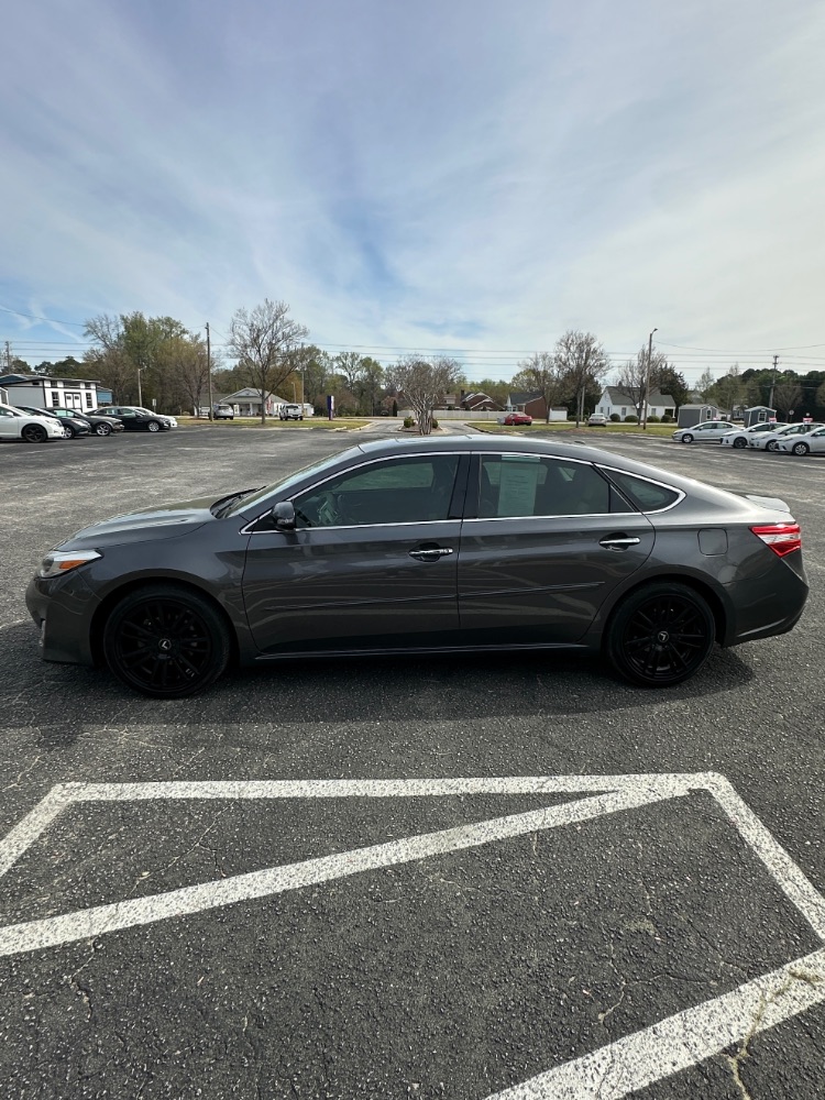 2013 Toyota Avalon XLE