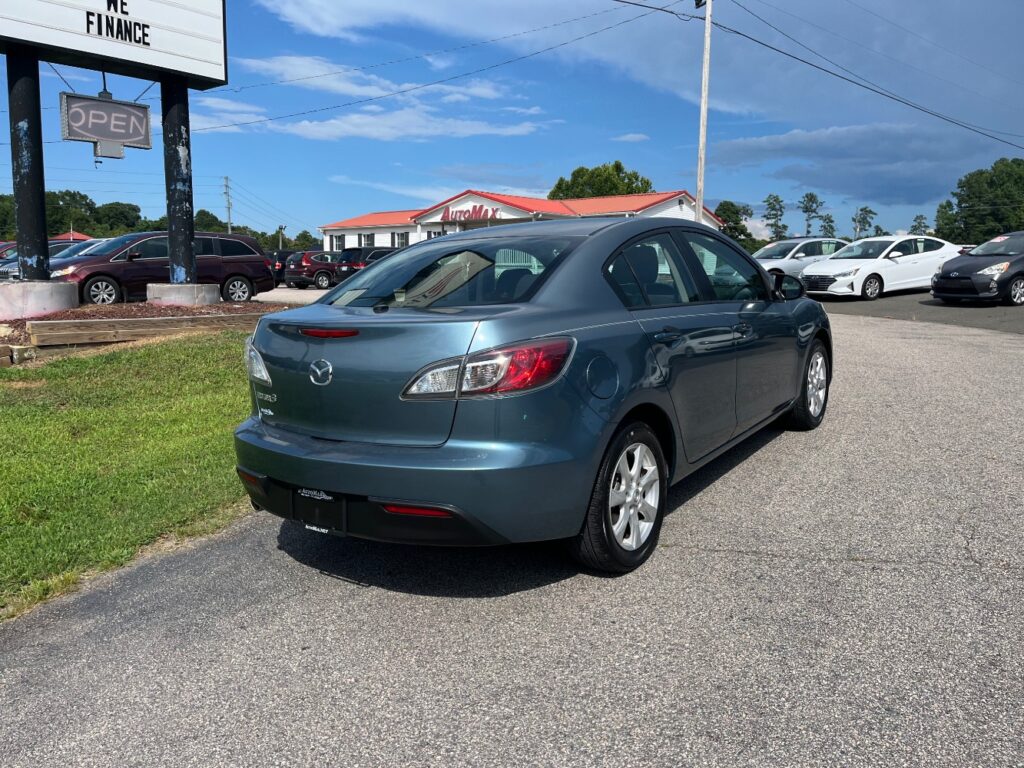 2011 Mazda 3 i Touring