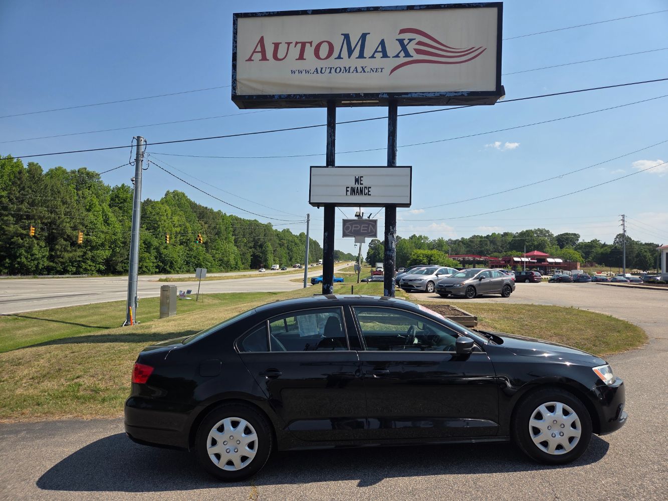 2014 Volkswagen Jetta 2.0L S Auto's photo