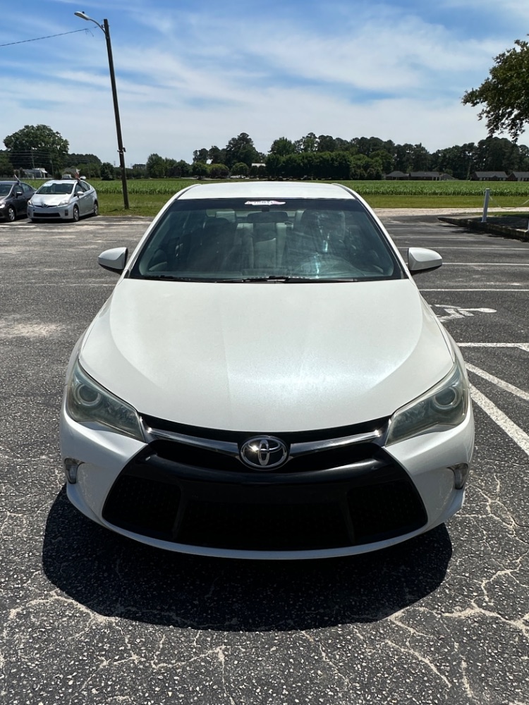 2015 Toyota Camry SE