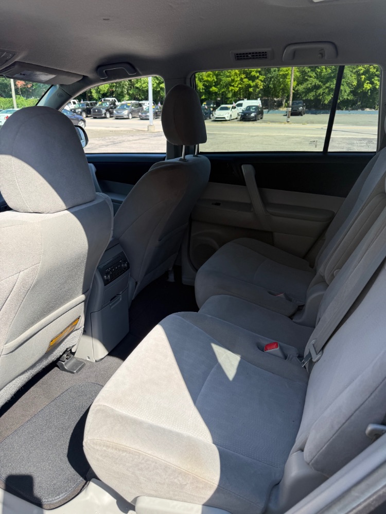 2013 Toyota Highlander Base Plus