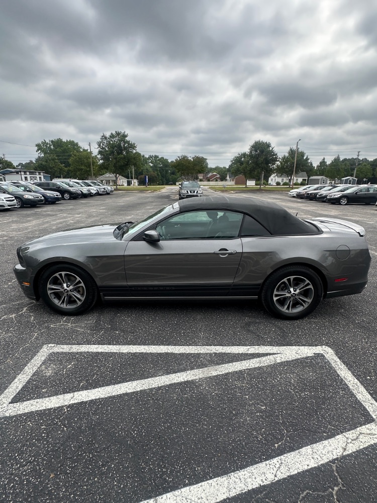 2014 Ford Mustang V6 Premium