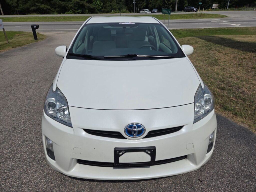 2010 Toyota Prius III