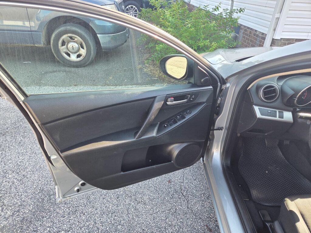 2012 Mazda Mazda3 Hatchback i Touring