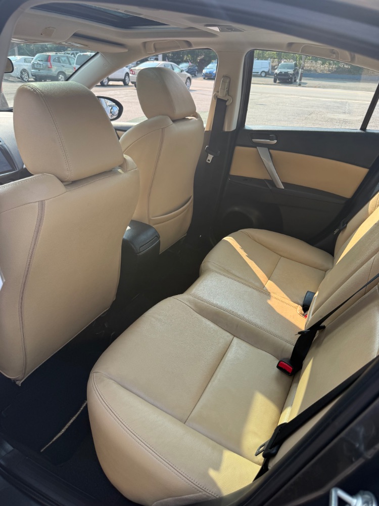 2013 Mazda Mazda3 i Grand Touring