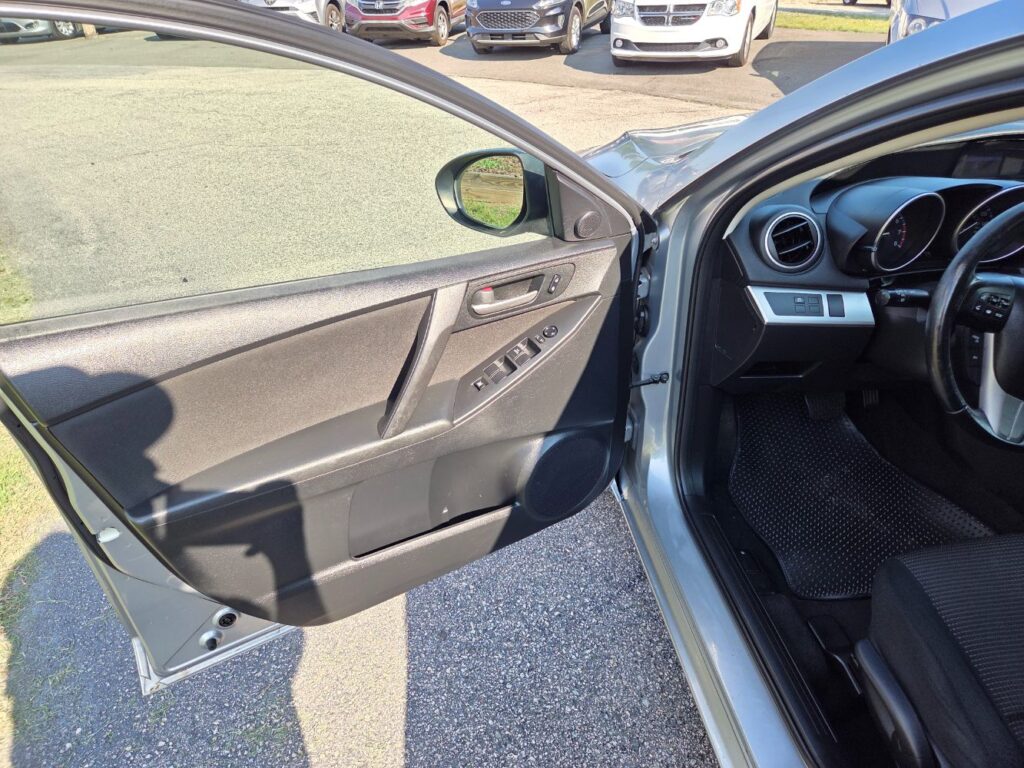2012 Mazda 3 i Touring