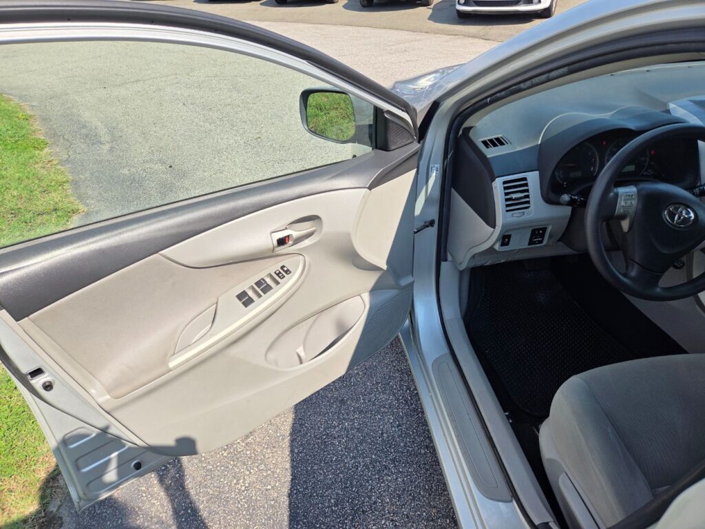 2012 Toyota Corolla LE