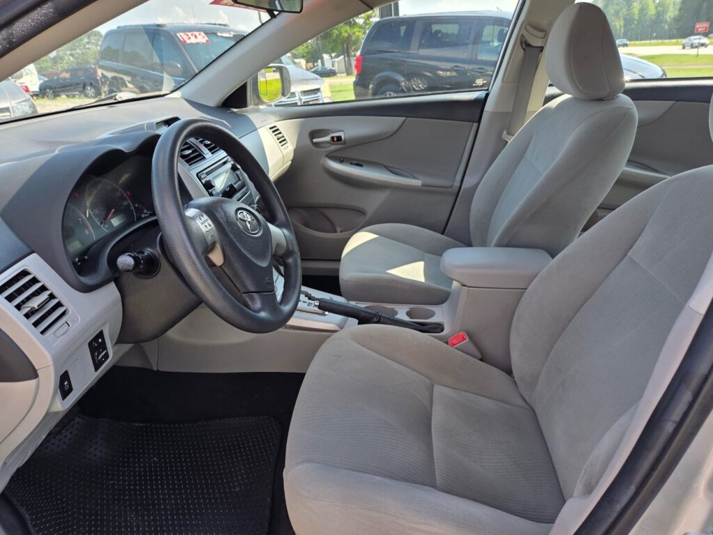 2012 Toyota Corolla LE