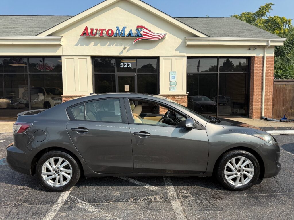 2013 Mazda Mazda3 i Grand Touring