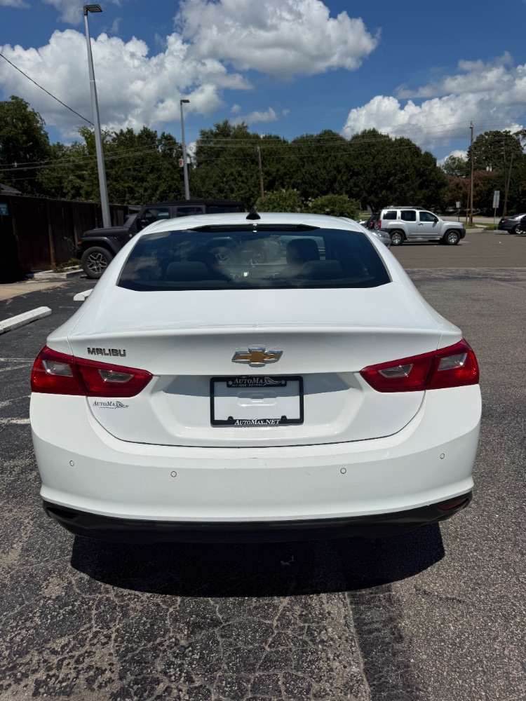 2021 Chevrolet Malibu FWD 1FL