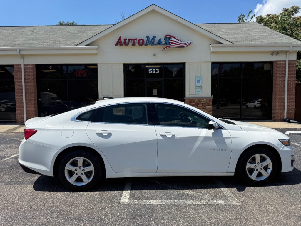2021 Chevrolet Malibu FWD 1FL