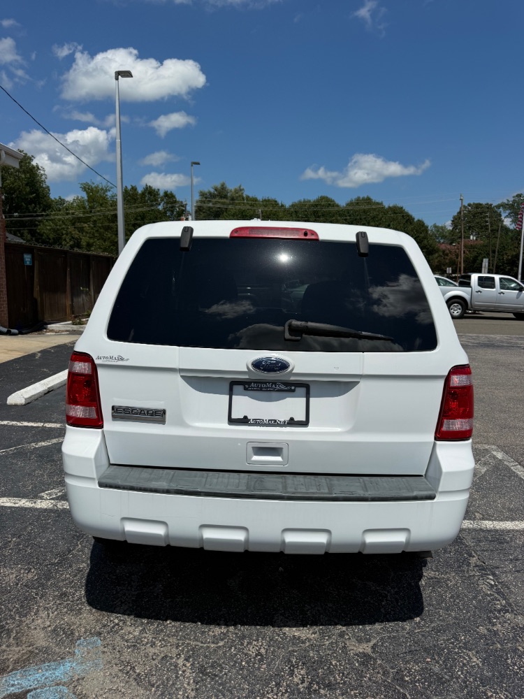 2010 Ford Escape XLS