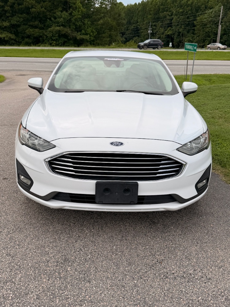 2020 Ford Fusion SE