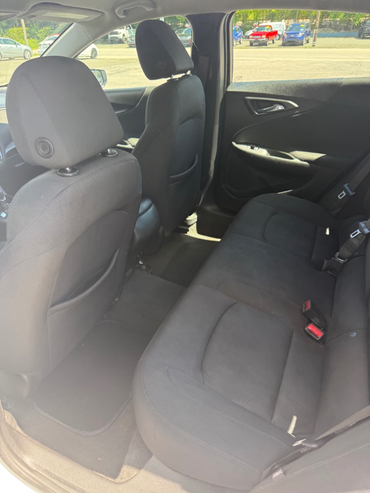 2021 Chevrolet Malibu FWD 1FL