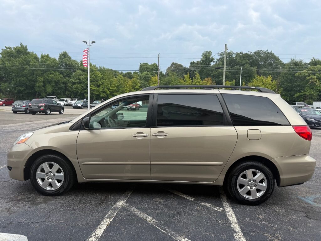2009 Toyota Sienna CE | LE