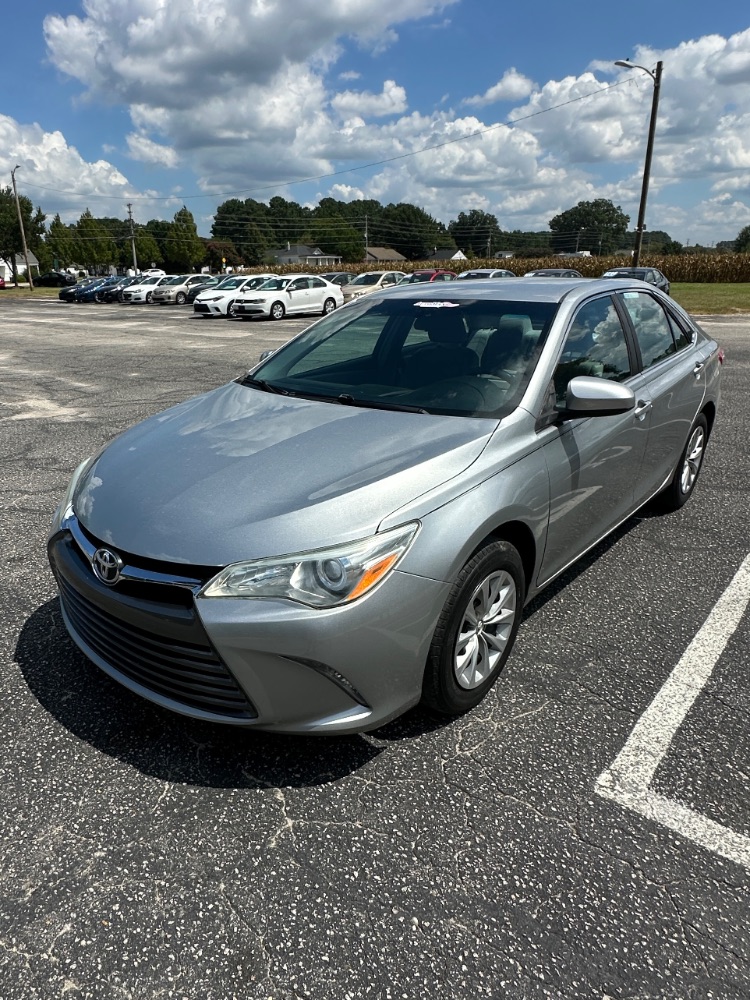 2016 Toyota Camry LE