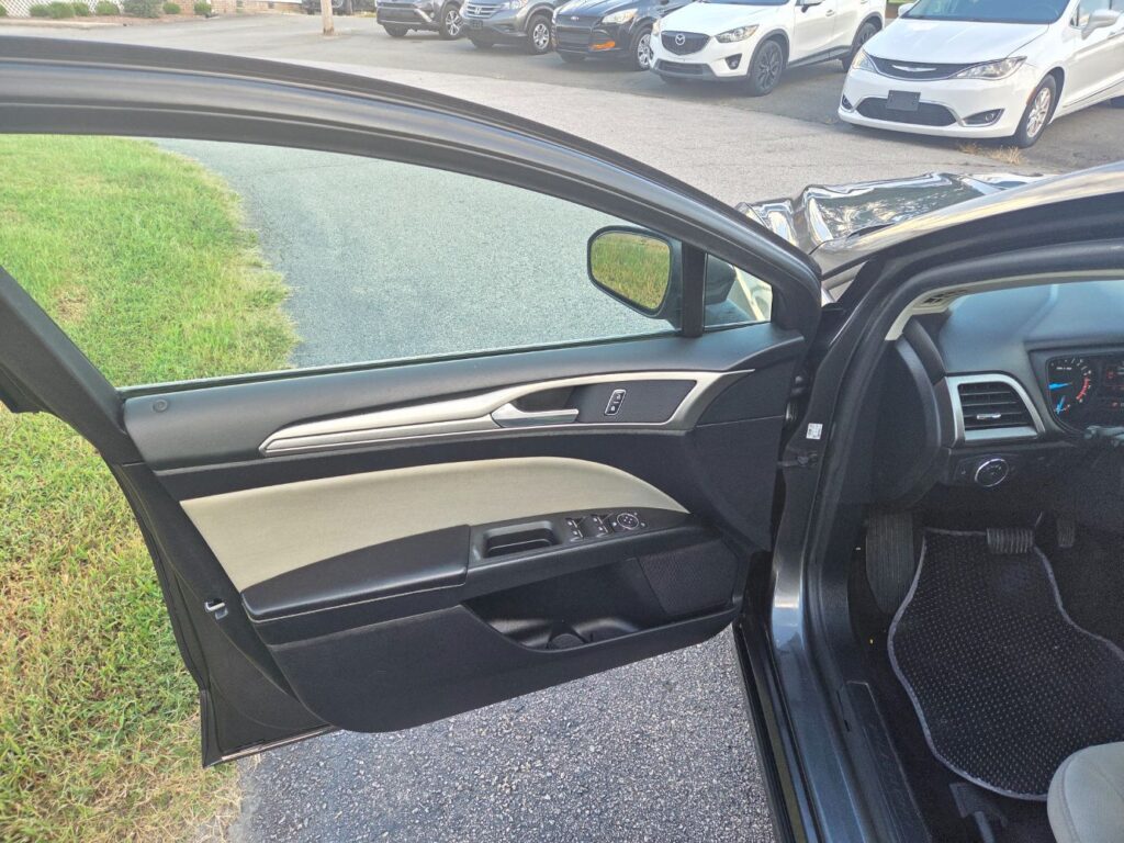 2019 Ford Fusion S