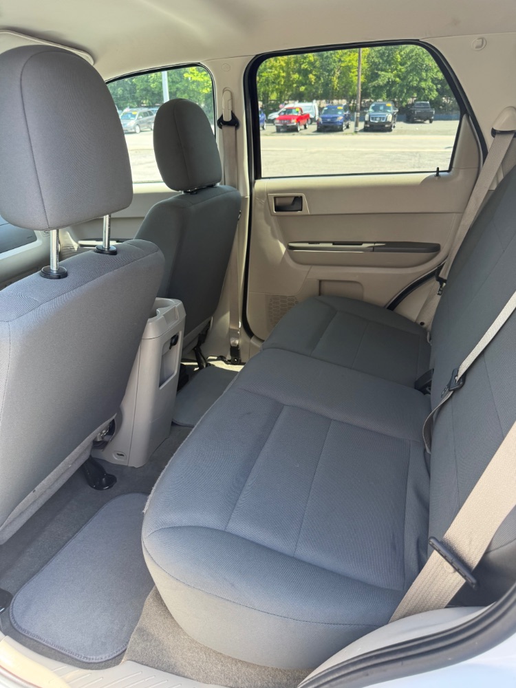 2010 Ford Escape XLS