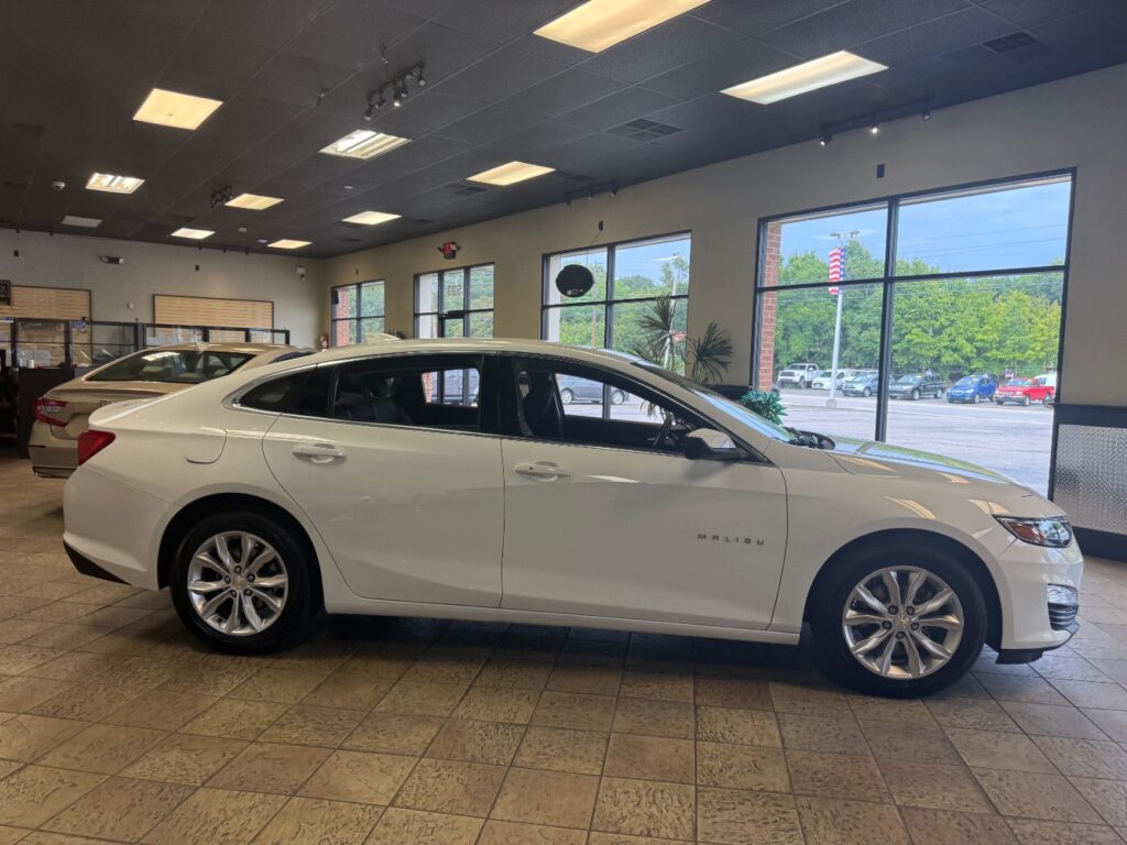 2023 Chevrolet Malibu FWD 1LT