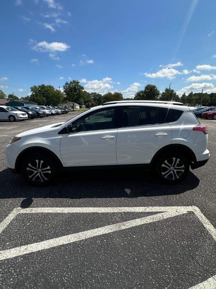 2016 Toyota RAV4 LE