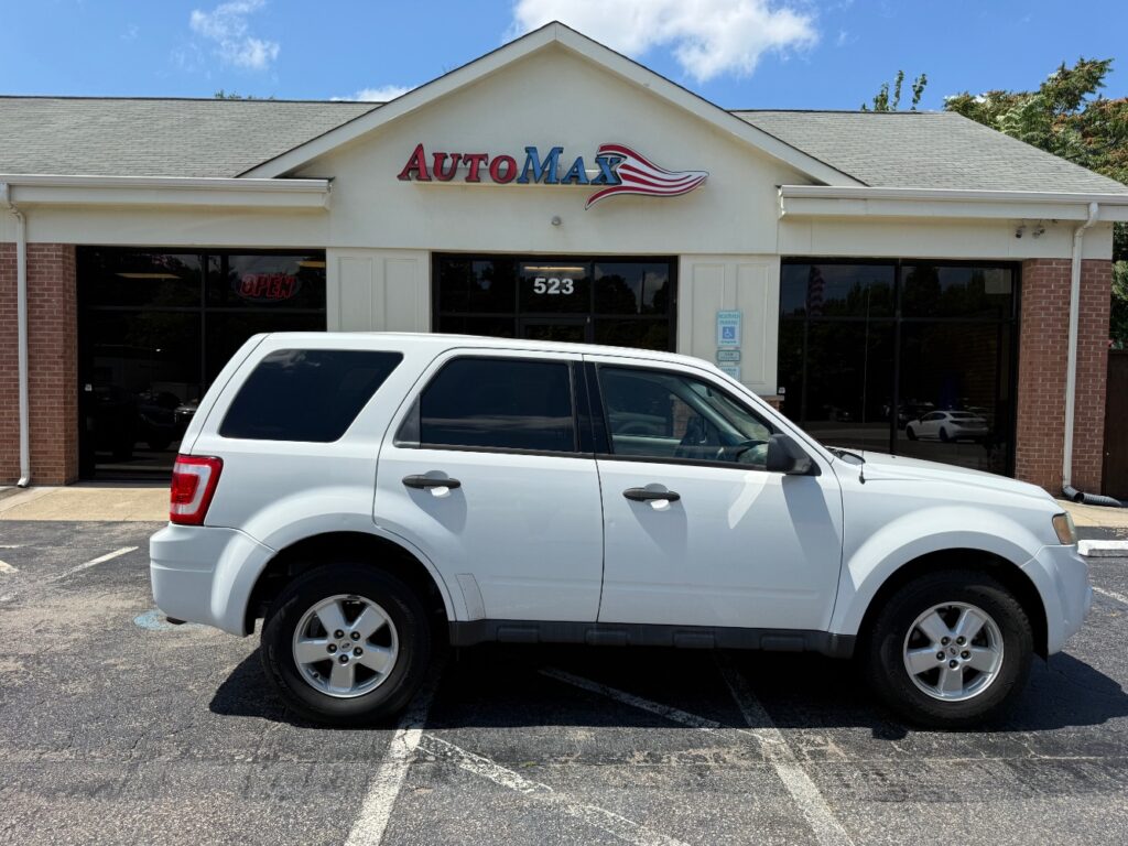 2010 Ford Escape XLS