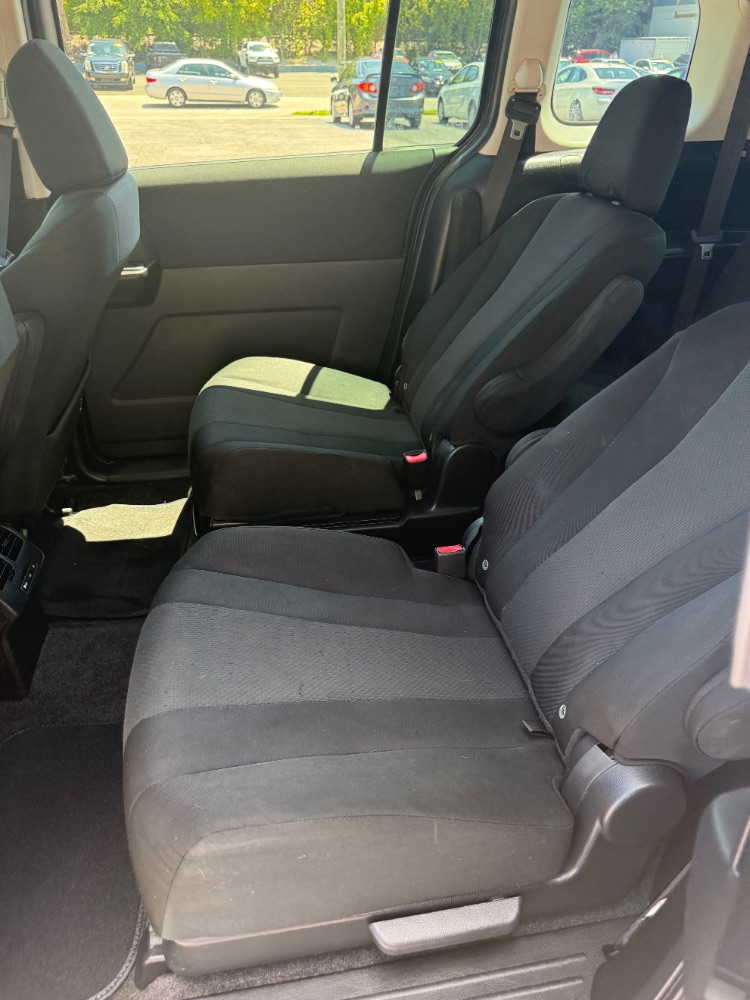 2014 Mazda 5 Sport