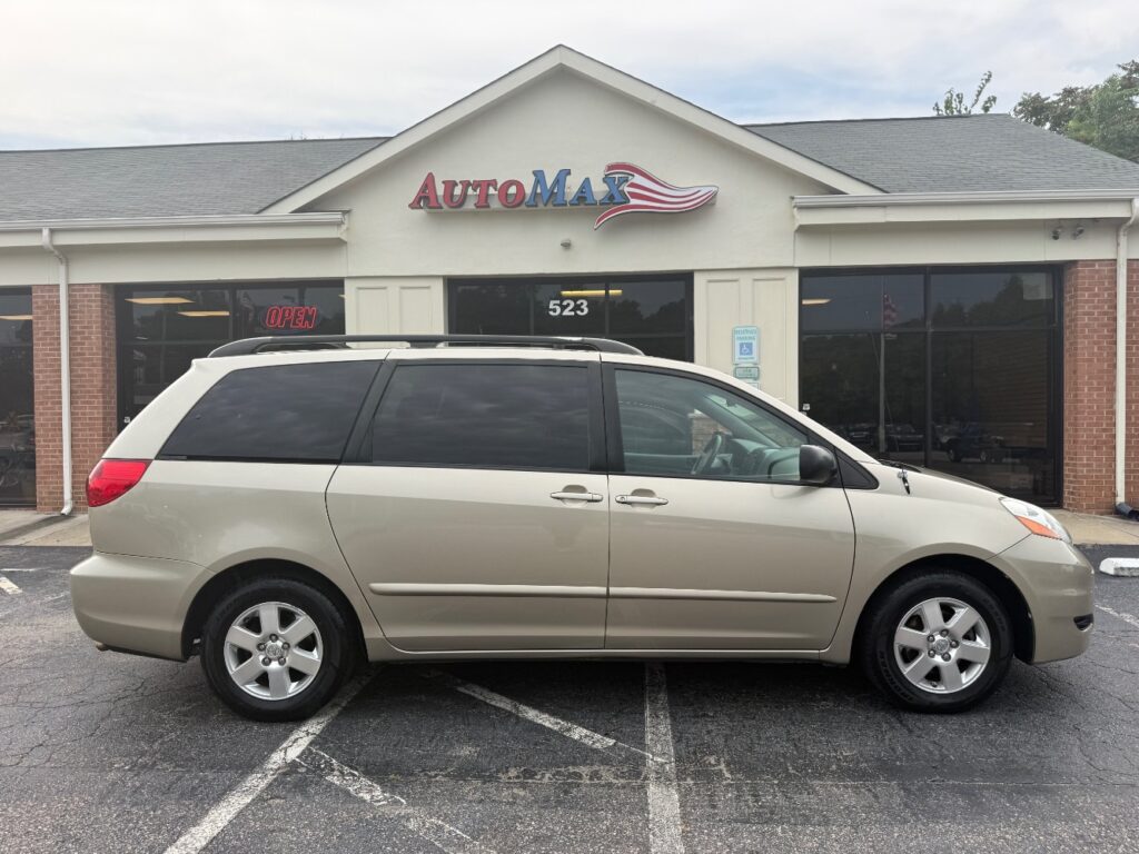 2009 Toyota Sienna CE | LE