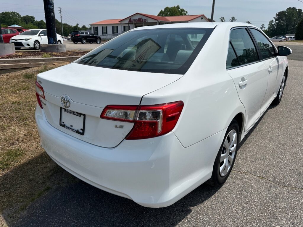 2013 Toyota Camry LE