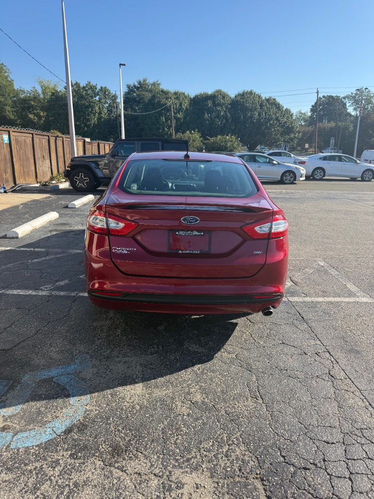 2014 Ford Fusion SE