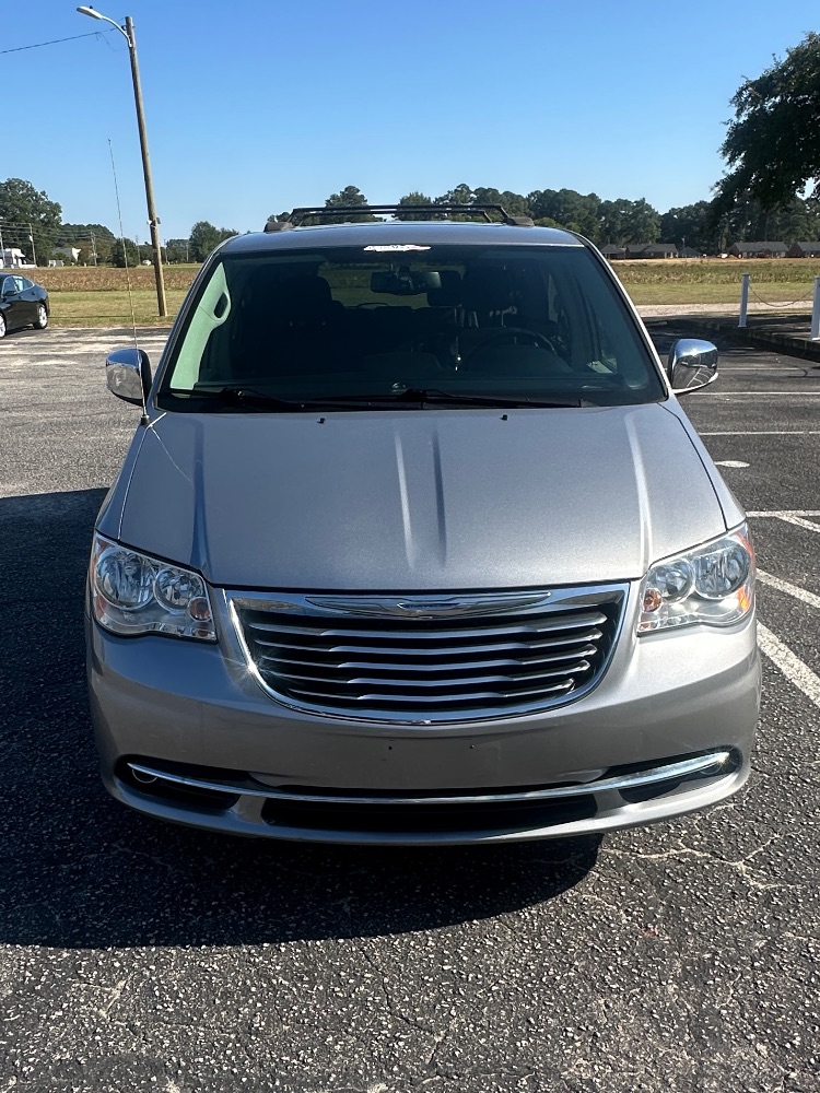 2015 Chrysler Town & Country Touring-L