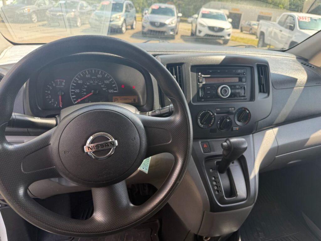 2017 Nissan NV200 S