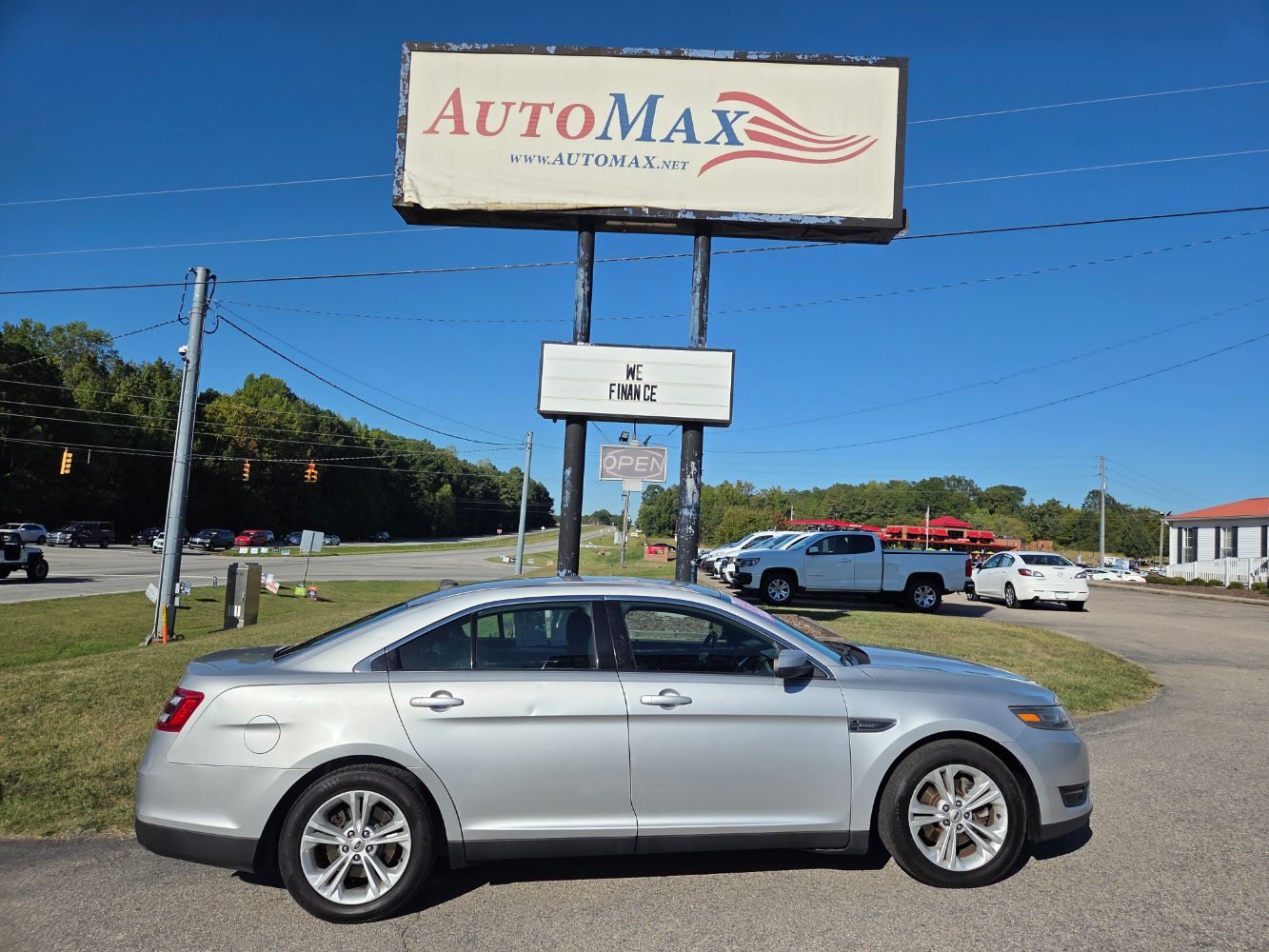 2016 Ford Taurus