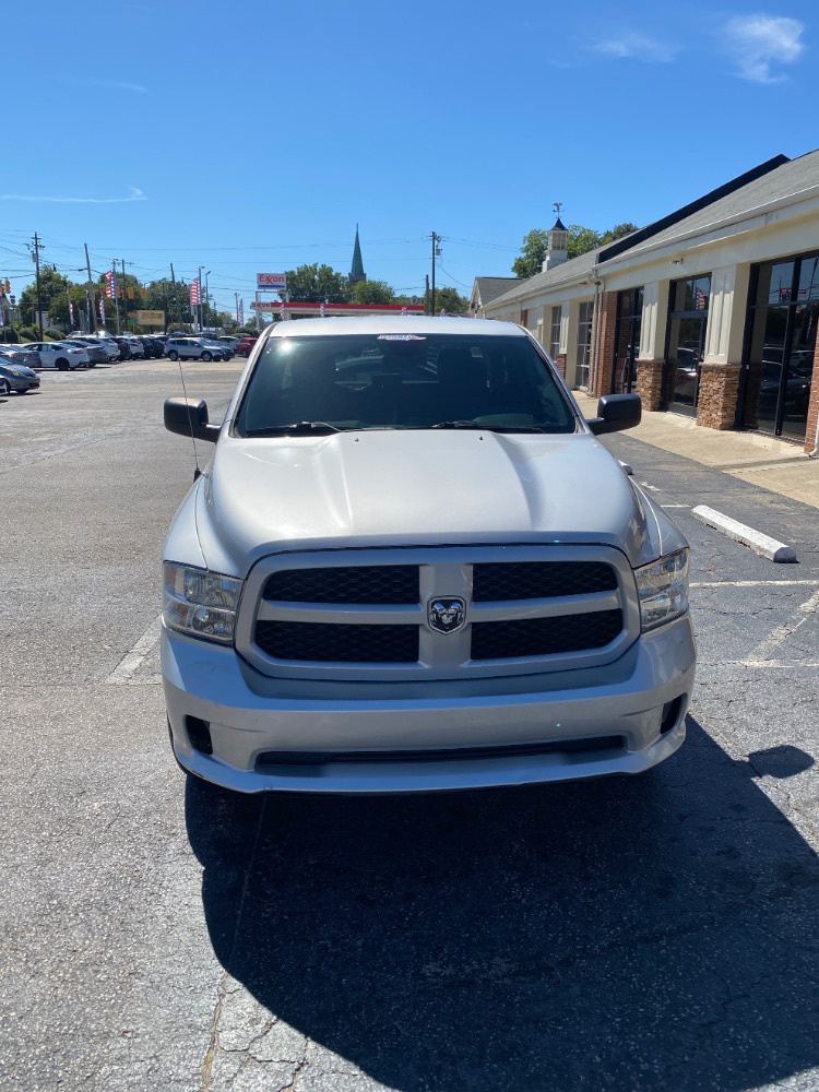 2017 Ram 1500 Express Quad Cab 4x4 6'4 Box