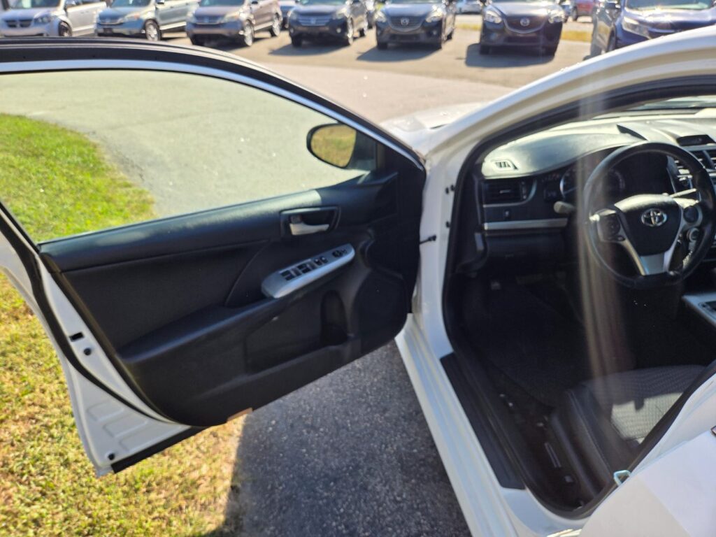 2013 Toyota Camry SE