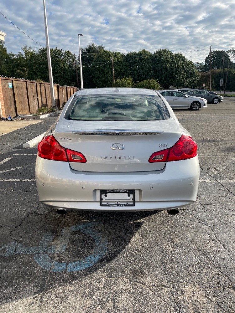 2013 INFINITI G37 Journey