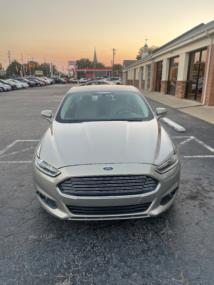 2016 Ford Fusion SE