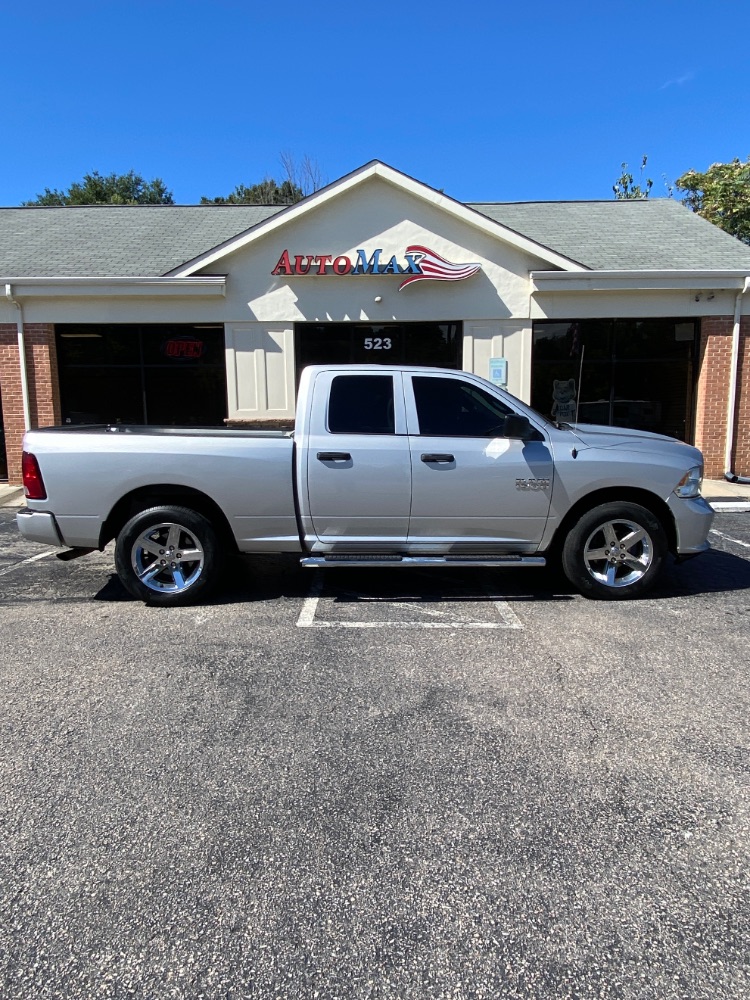 2017 Ram 1500 Express Quad Cab 4x4 6'4 Box
