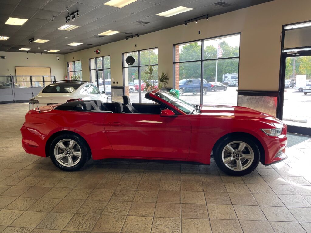 2016 Ford Mustang V6 Convertible